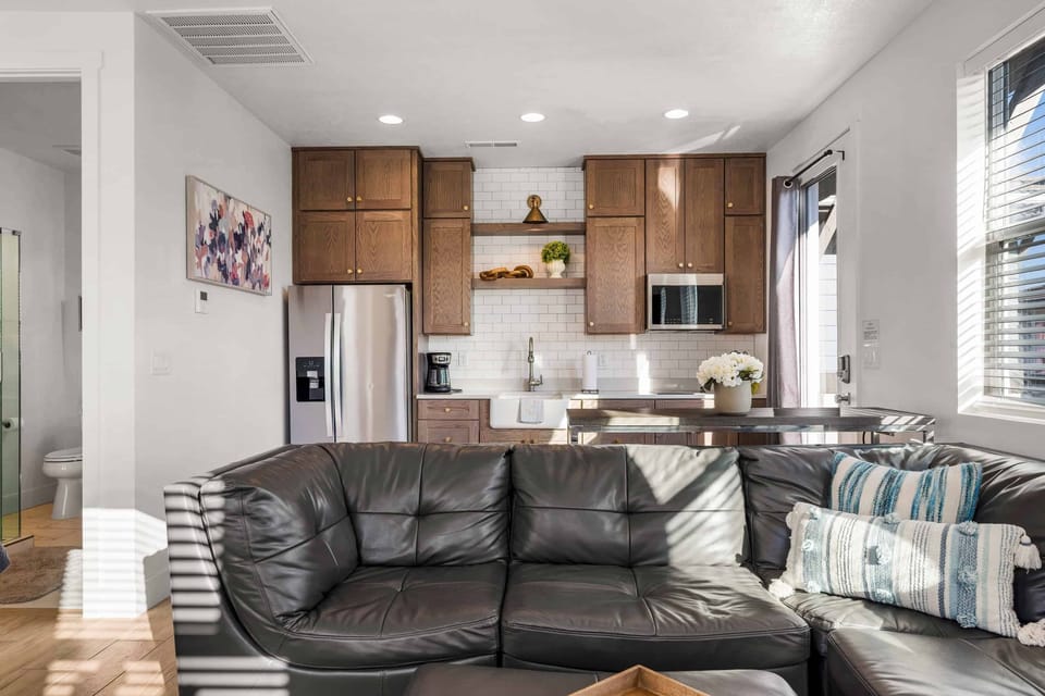 House, 1 Bedroom | Living area | Smart TV