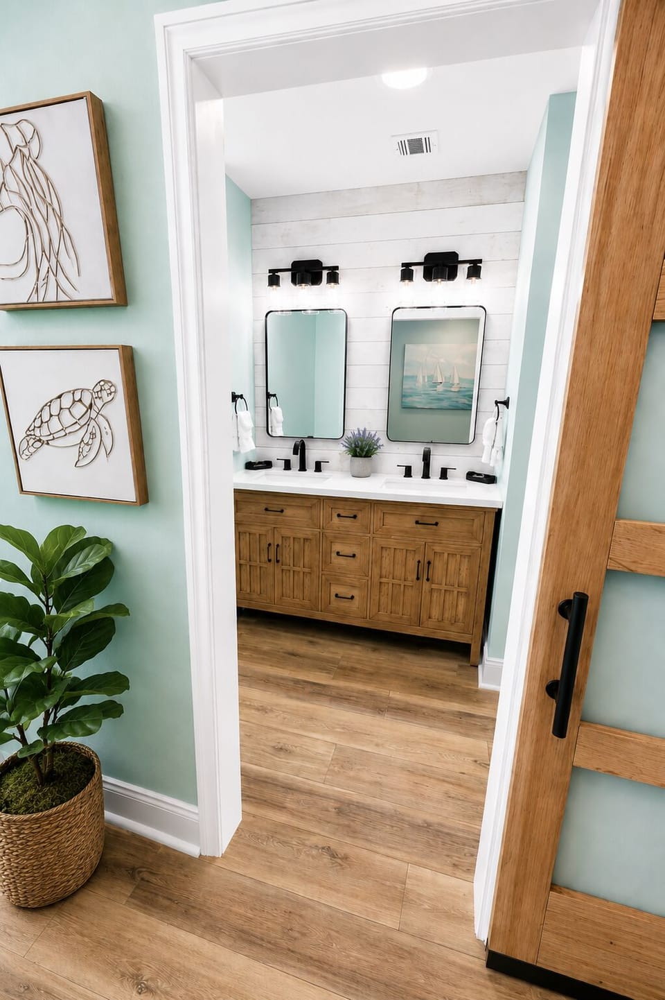Ensuite Bathroom.