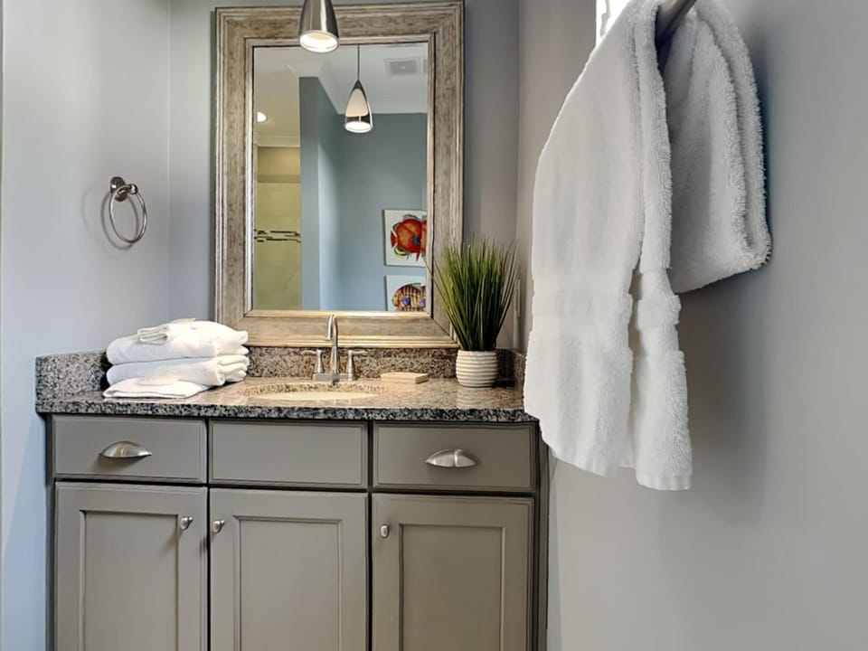 Third Bathroom - Floor 1
