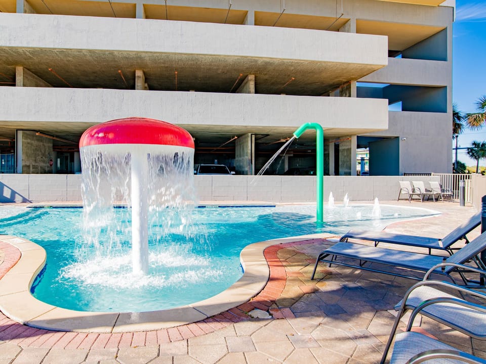 Splash Pool