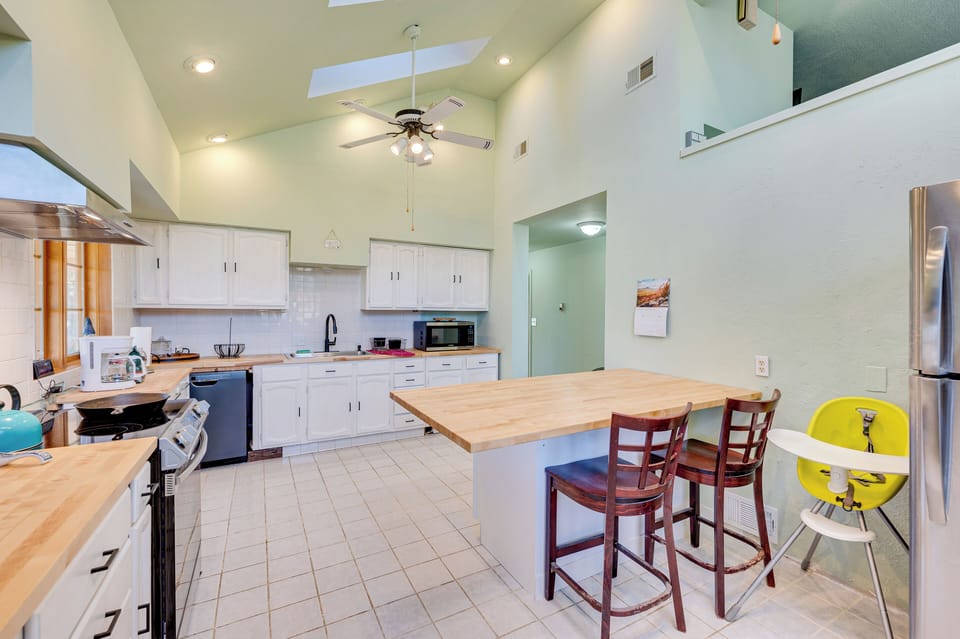 House (2 Bedrooms) | Interior