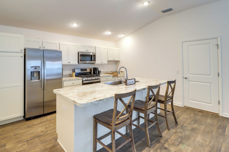 House (2 Bedrooms) | Interior
