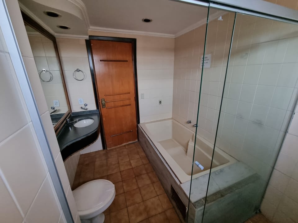 Standard Suite | Bathroom | Towels, soap, toilet paper