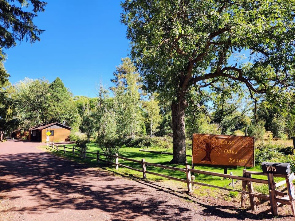 Welcome to The Lazy Oaks Resort