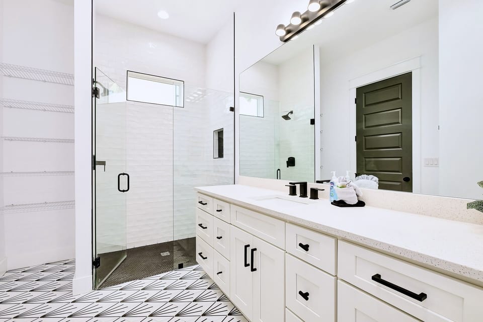 1st Floor - King Suite with ensuite bathroom
