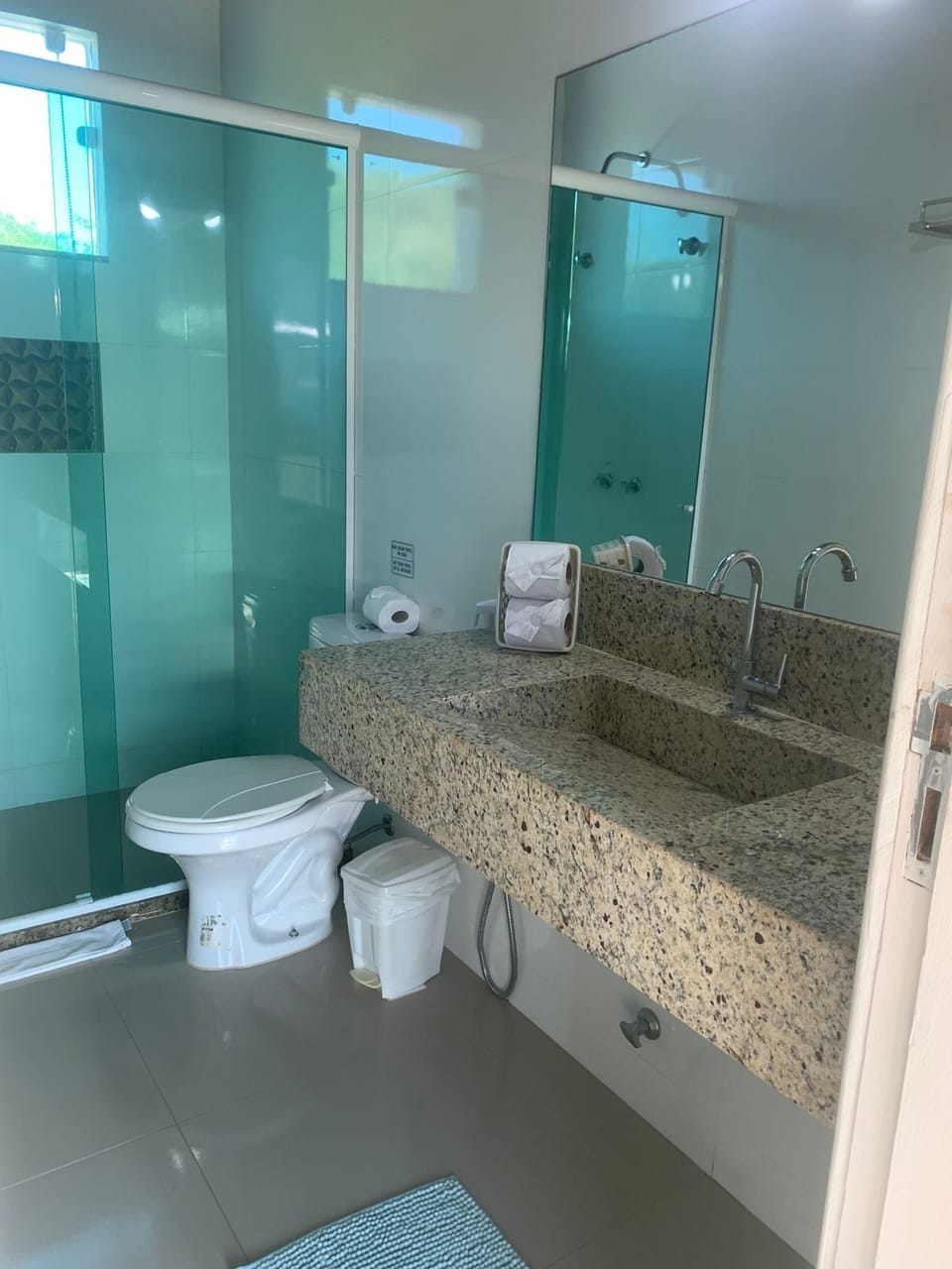 Standard Double Room | Bathroom