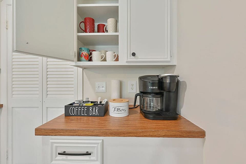 Cute coffee bar!