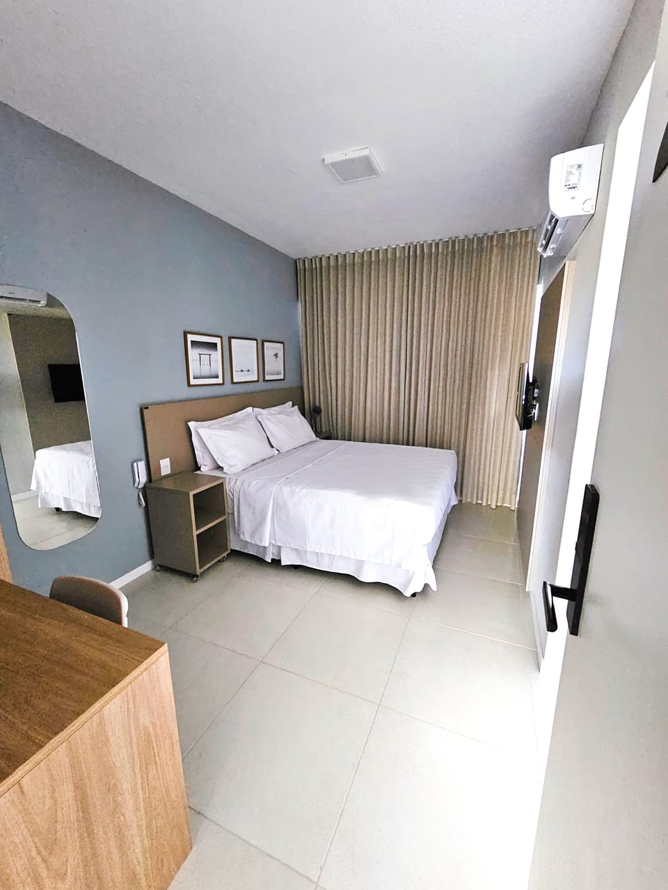 Apartamento Executivo | In-room safe, desk, blackout drapes, free WiFi