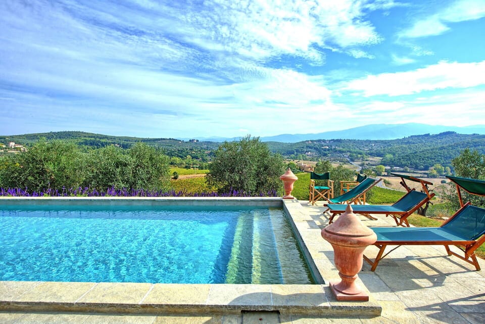 Building Exterior, Outdoor, Pool