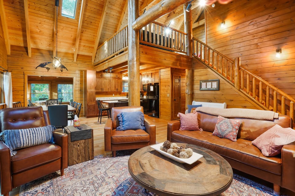 Living Room / Lounge