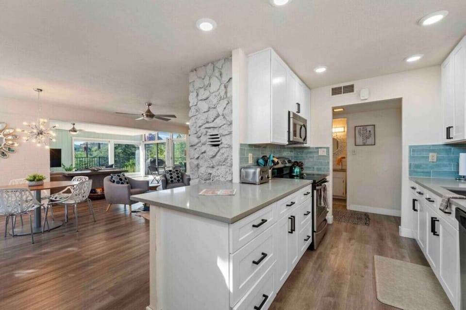 Spacious kitchen for all your meal preparation needs!