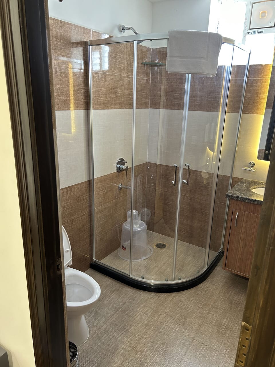 Free toiletries, hair dryer, slippers, bidet