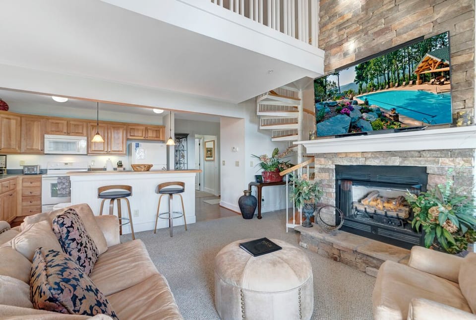 Living Room--- Cozy Fireplace and TV