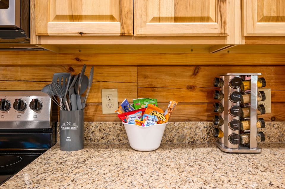 Fully Equipped Kitchen w/ Essentials Provided