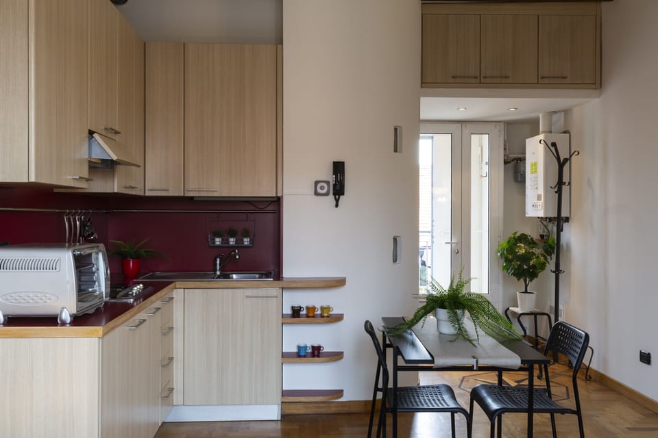 Standard Studio | Private kitchen | Mini-fridge, stovetop, dishwasher, electric kettle