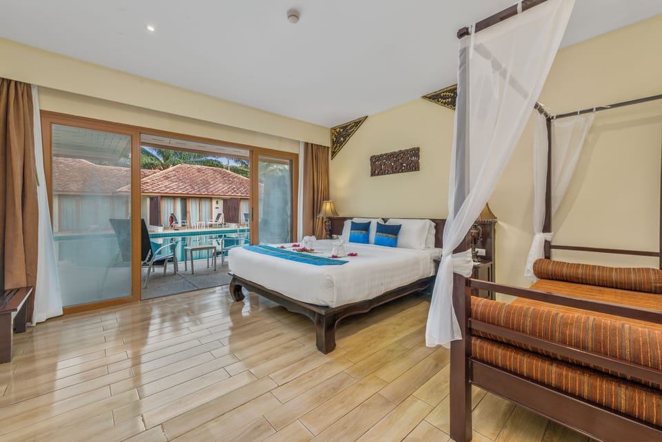 Deluxe Double Room with Pool Access | Hypo-allergenic bedding available, in-room safe, desk, laptop workspace