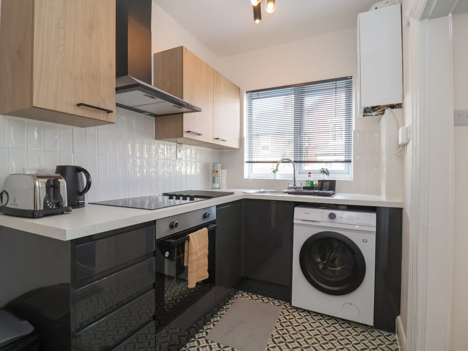 Fridge, dishwasher, electric kettle, toaster