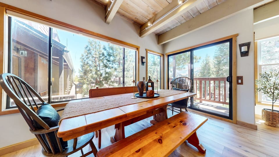 Condo, 3 Bedrooms | Dining