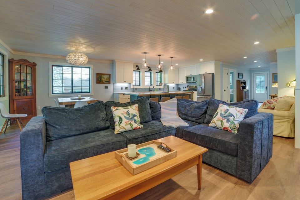 House (6 Bedrooms) | Interior