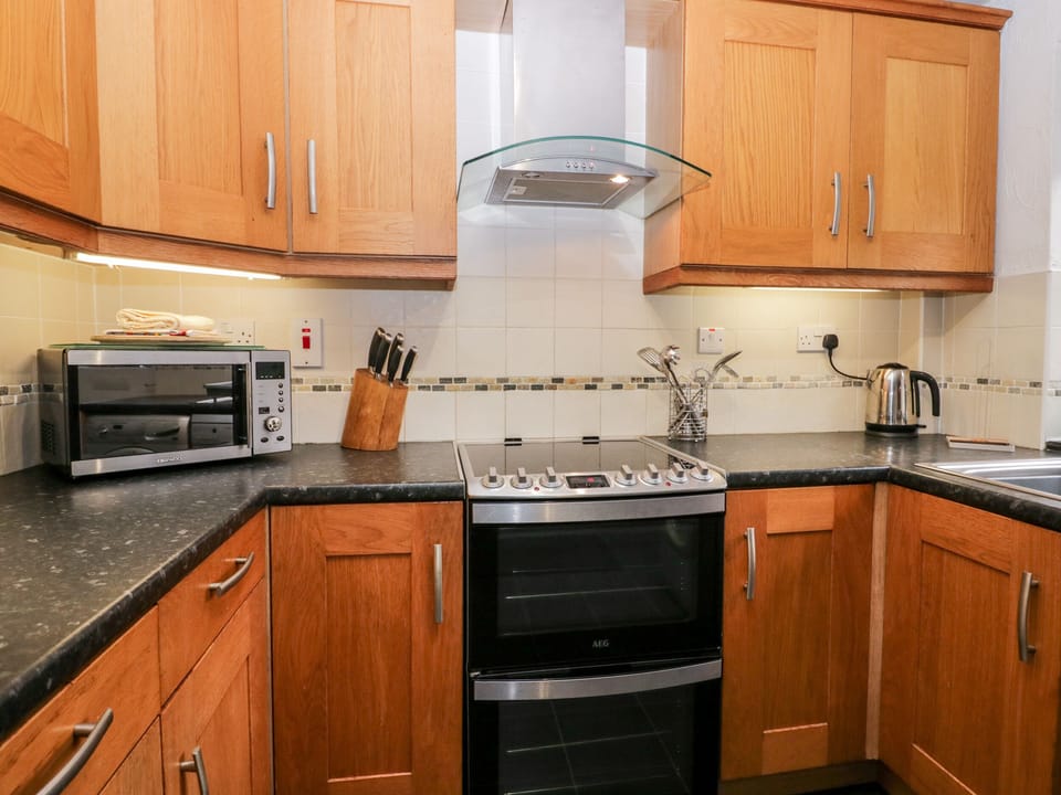 Fridge, dishwasher, electric kettle, toaster