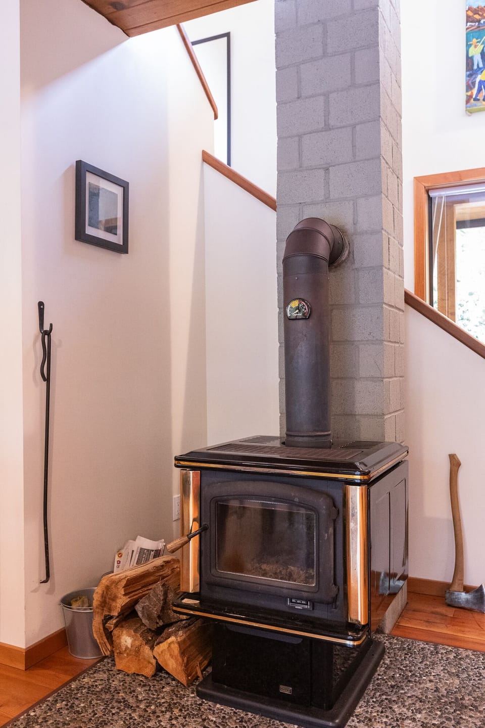 Wood fireplace