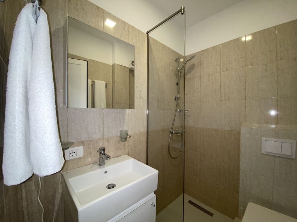 ATRIUM DELUXE RESORT Hotel in Tirana County, Albania
