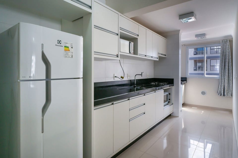 Apartment | Private kitchen | Blender, toaster oven, cleaning supplies