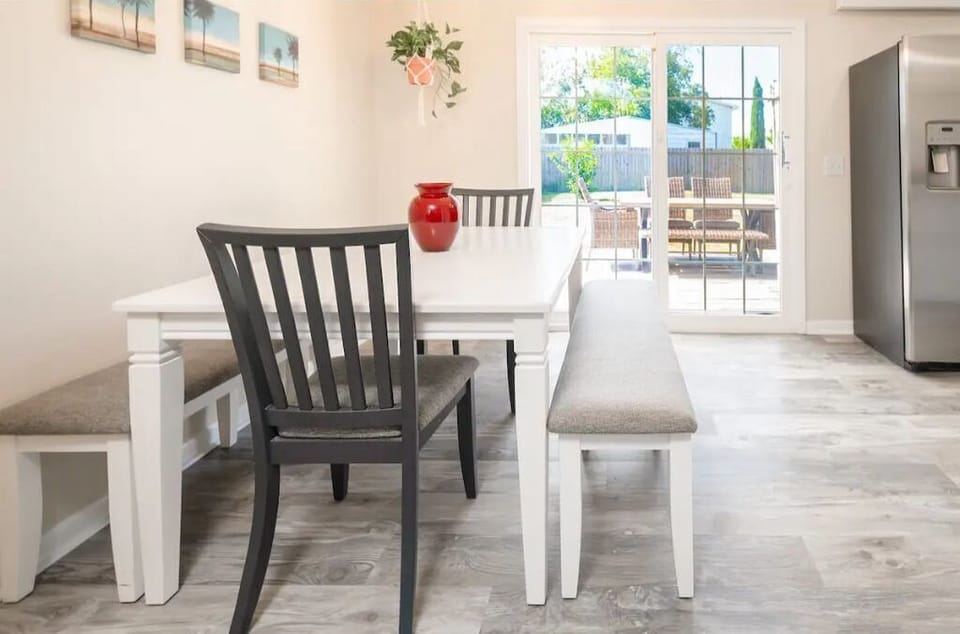 Plenty of seating for 8+ people! Table inserts available on site.