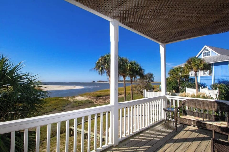 1st Floor Porch