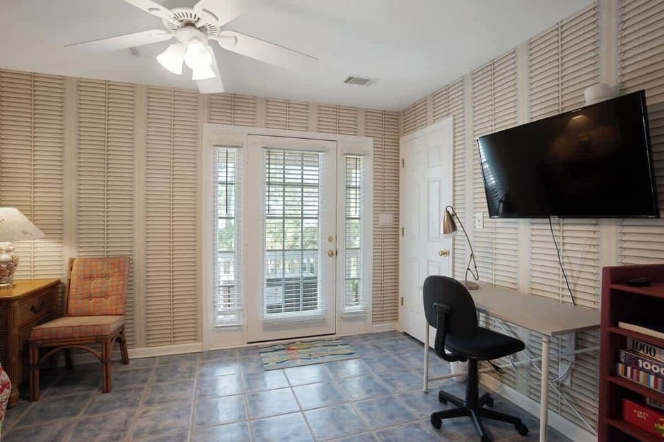 TV Bedroom