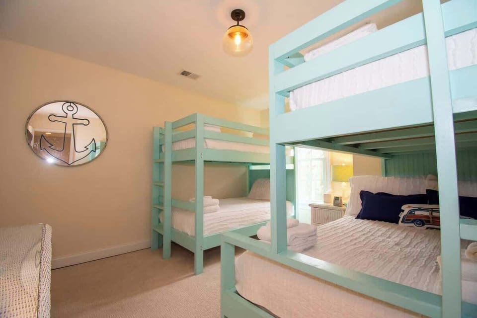 2nd Level Guest Bunk Bedroom with 2 
Twin over Double Bunk Beds