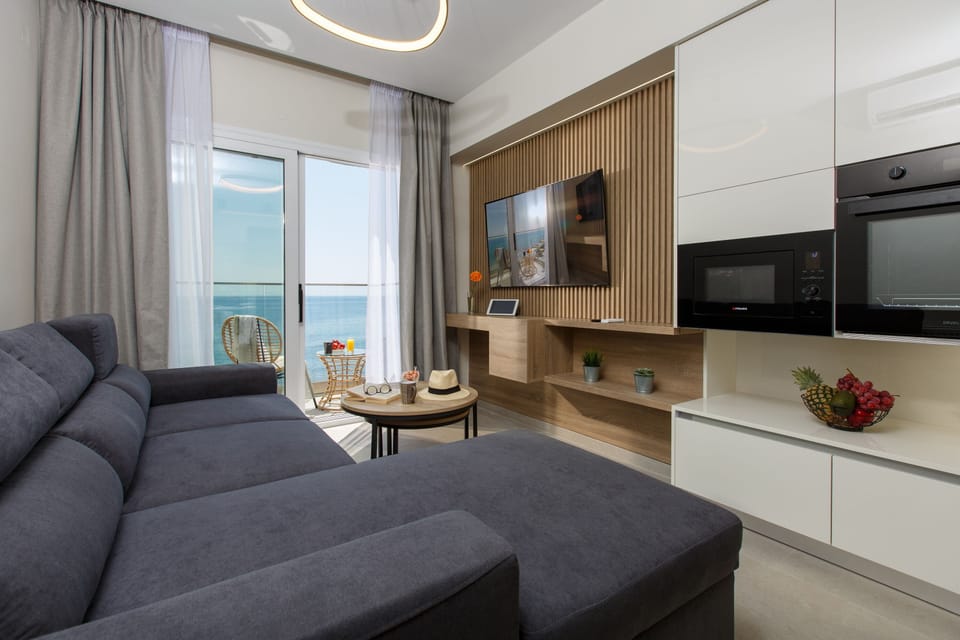 Family Villa | Living area | Smart TV