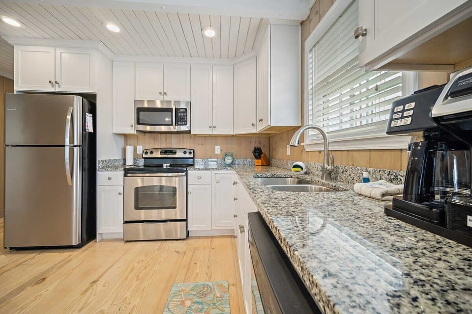 Well-equipped kitchen