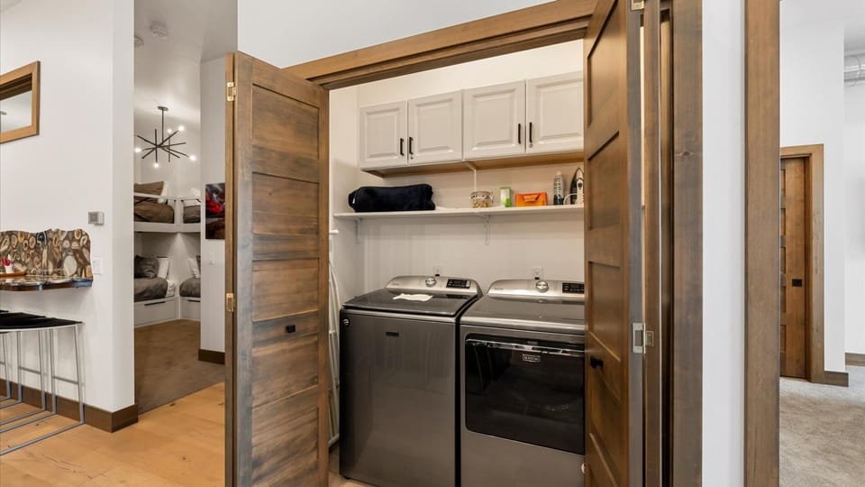 The Riverpark Flat in Downtown Whitefish (7160)