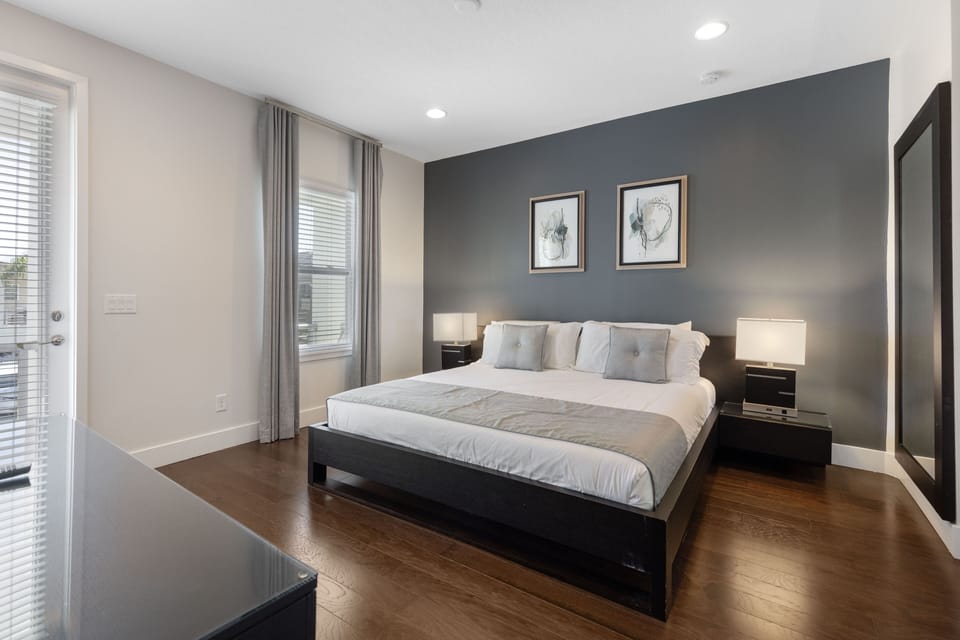 Bedroom 2- Upstairs Front King Master