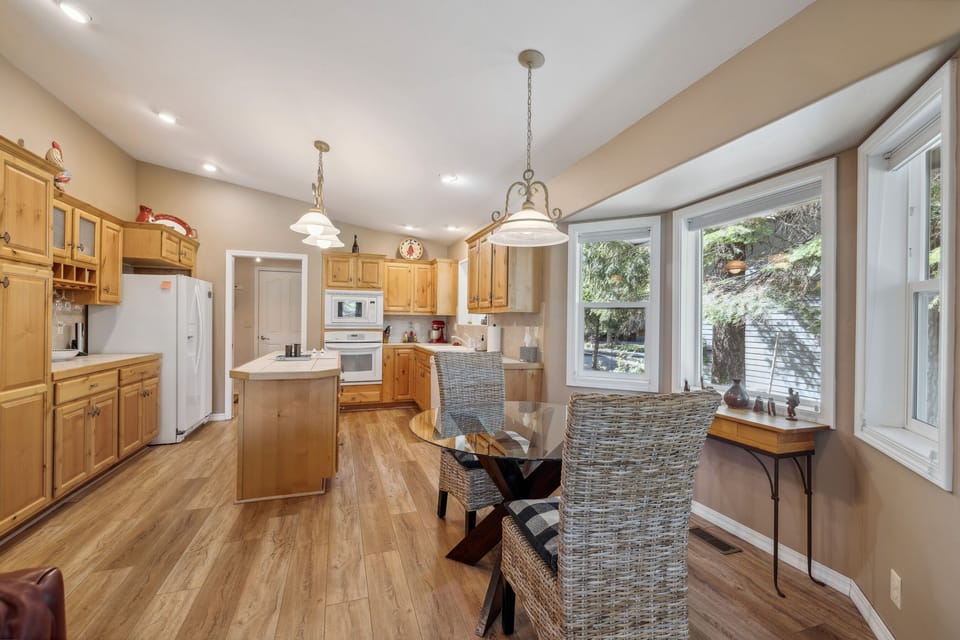 Small dining or game table