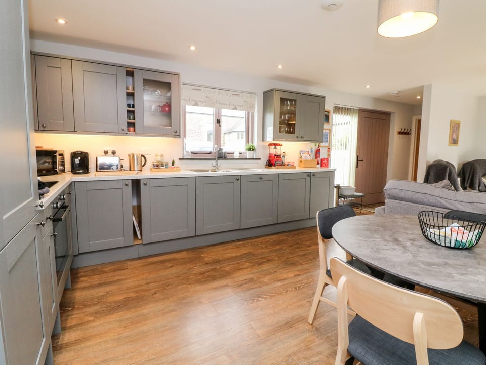 Fridge, dishwasher, electric kettle, toaster