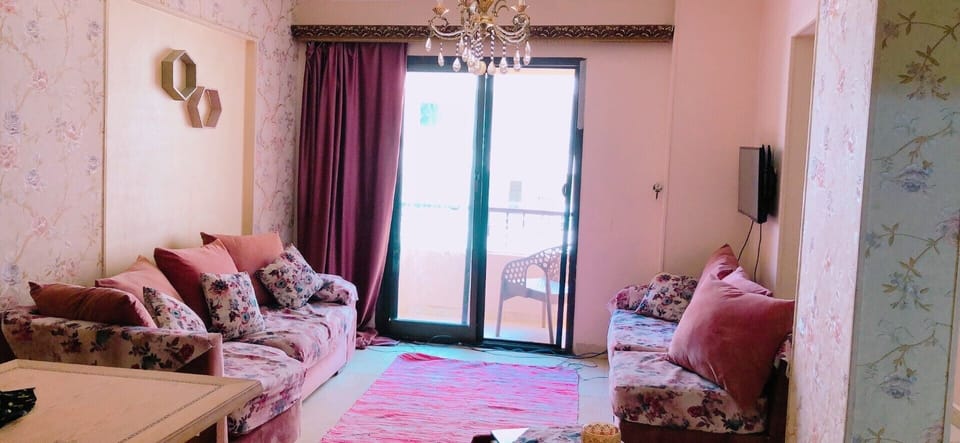 Deluxe Apartment | Living area | 32-inch Smart TV with cable channels, first-run movies