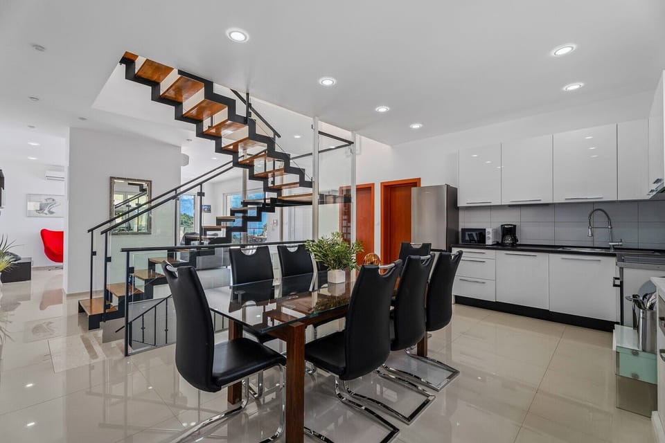A fully equipped kitchen with all the needed amenities a modern guest needs for a comfortable stay
