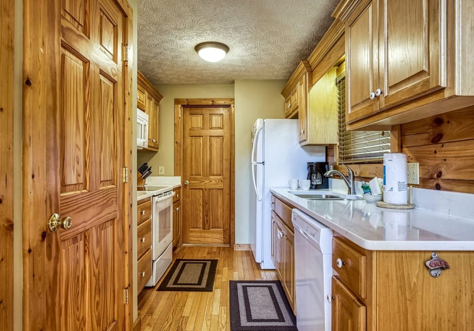 Cabin, 3 Bedrooms | Bathroom | Towels
