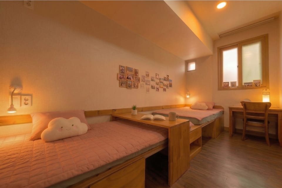 Twin Room | Desk, iron/ironing board, free WiFi
