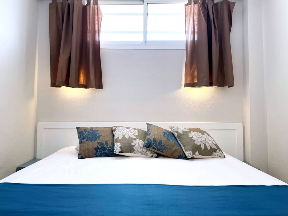 Apartment, Ensuite, Pool View (Apartment-0) | Premium bedding, Select Comfort beds, iron/ironing board, free WiFi