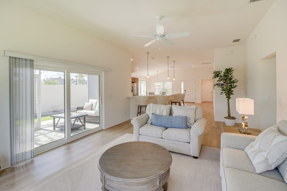 House (3 Bedrooms) | Interior