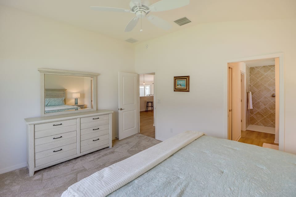 House (3 Bedrooms) | Interior