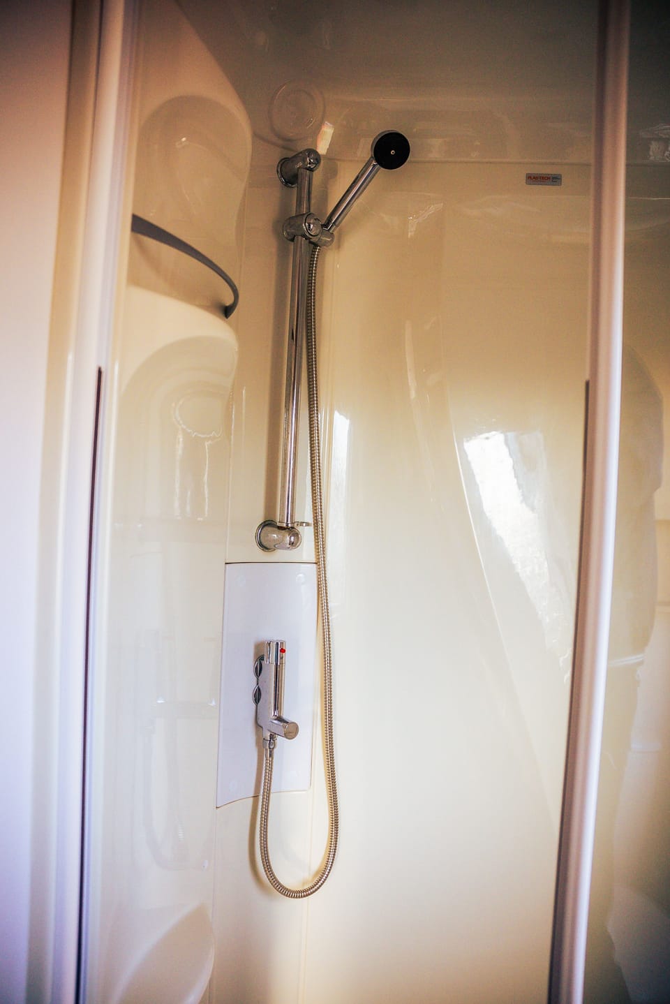 Captivating 6-person Caravan in Rhyl Lodge in Wales