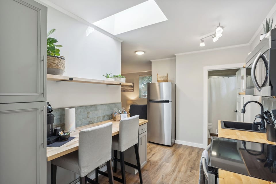 Apartment (0 Bedroom) | Interior