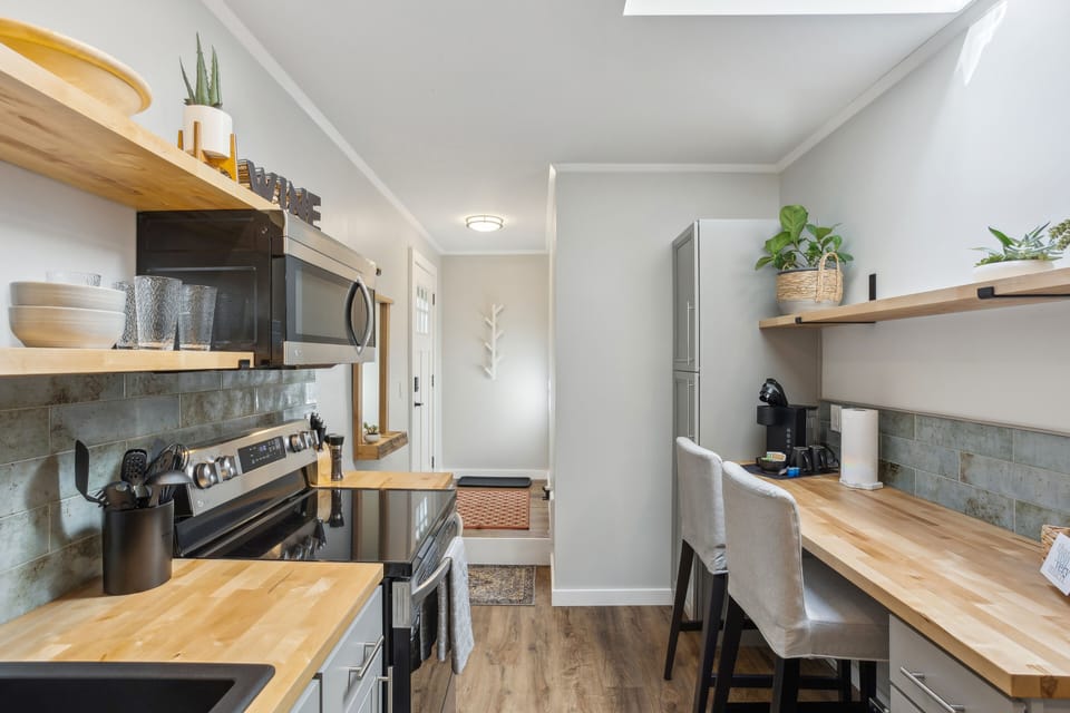 Apartment (0 Bedroom) | Interior