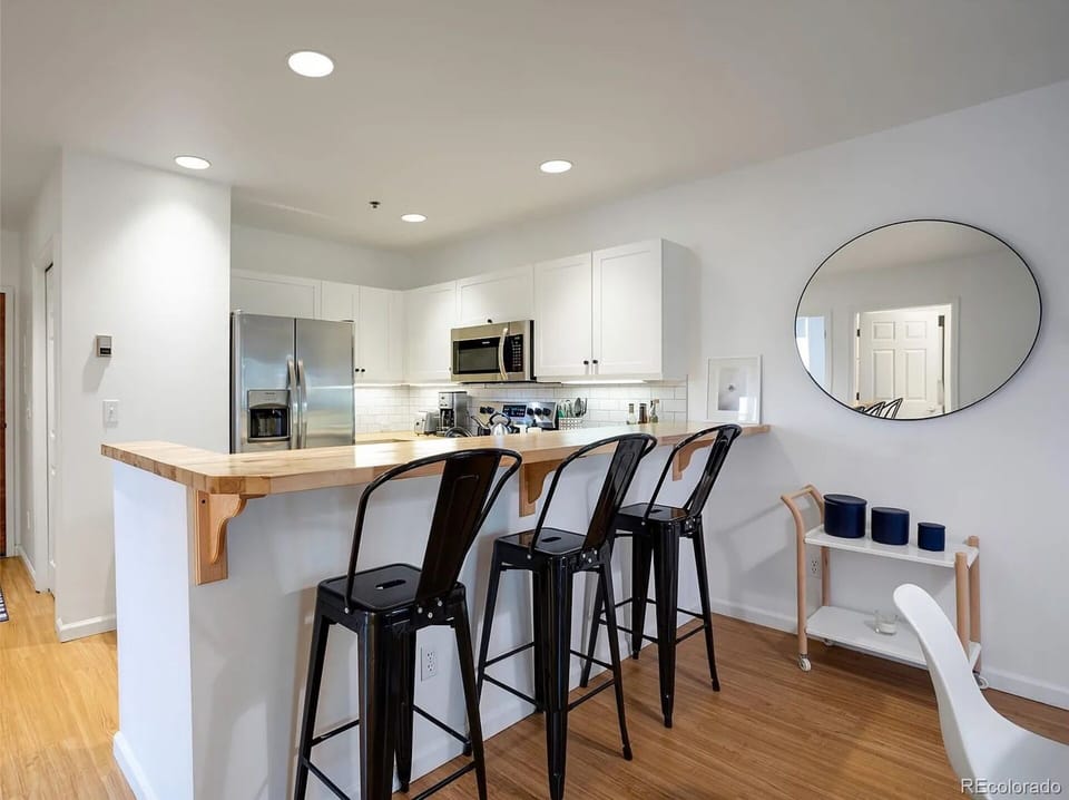 Bar Seating for 3