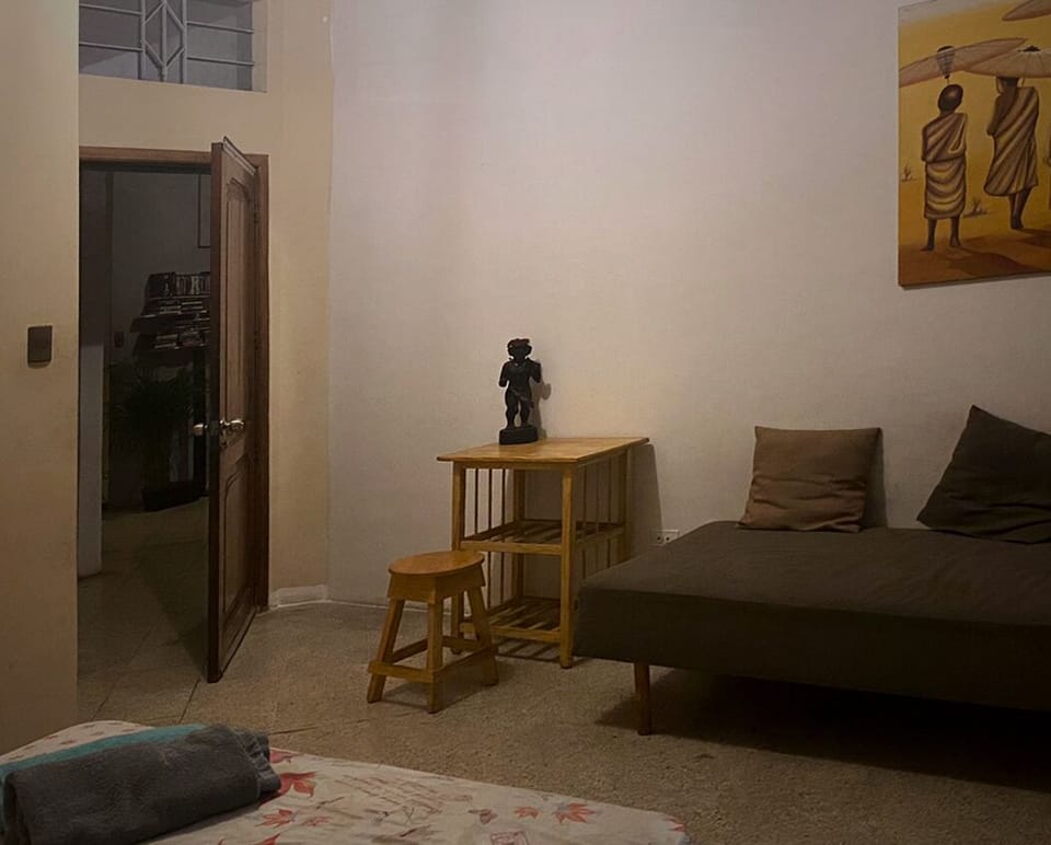 In-room safe, WiFi (free)