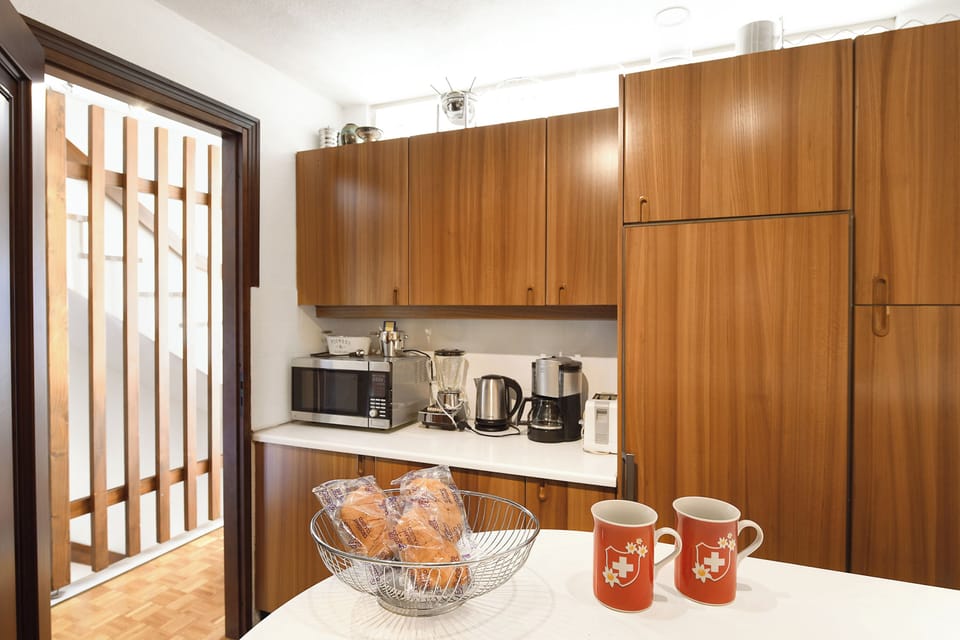 Standard Townhome, 2 Bedrooms, Balcony, Mountainside (Feeling Home Lugano) | Dining room